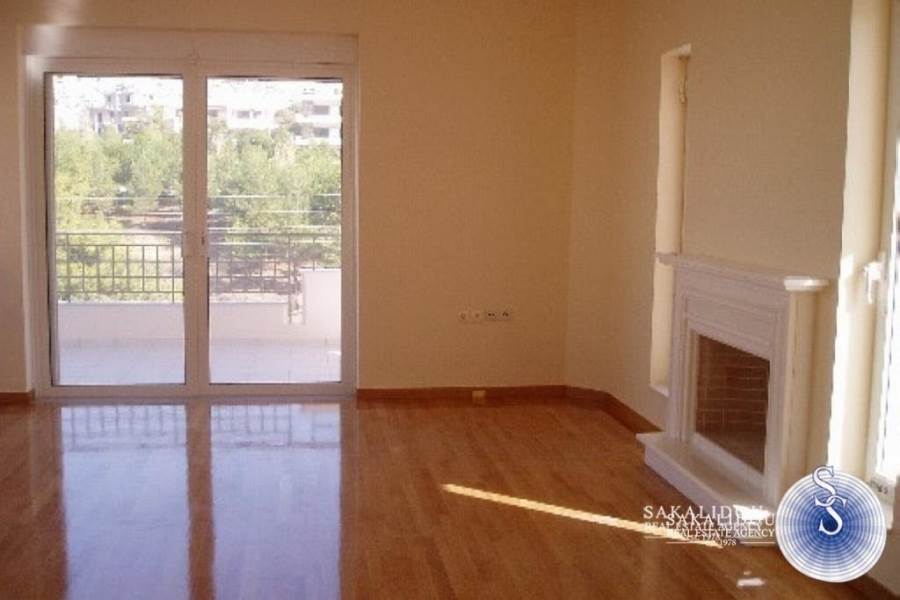 (For Sale) Residential Floor Apartment || East Attica/Voula - 110 Sq.m, 3 Bedrooms, 650.000€ 