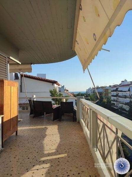 Γλυφάδα πλησίον περιοχής Γκόλφ, διαμέρισμα 3ου ορόφου 
