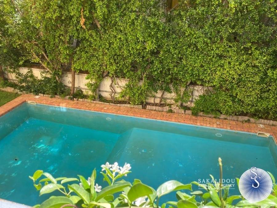 (For Sale) Residential Apartment || East Attica/Voula - 150 Sq.m, 3 Bedrooms, 800.000€ 