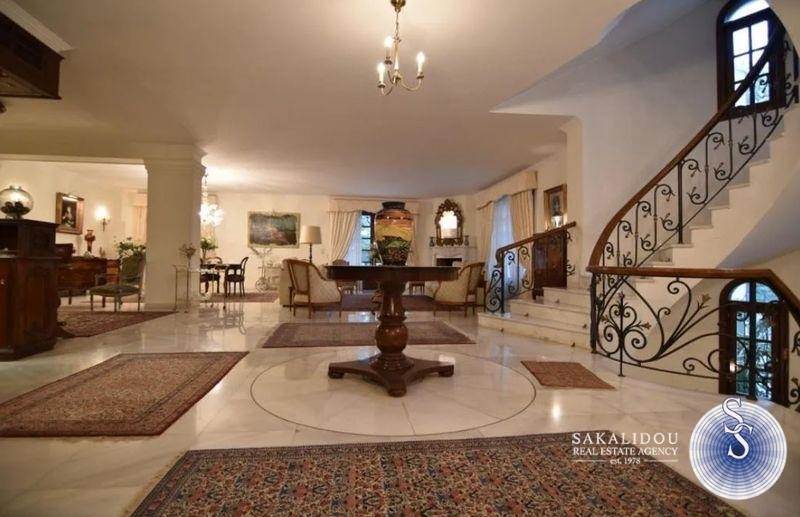 Glyfada area Aixoni available for sale luxurious villa / detached house of 700 sqm 