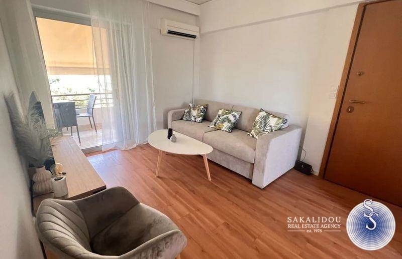 Vouliagmeni, Center, fully furnished apartment 43 sq.m for Season period  of time 