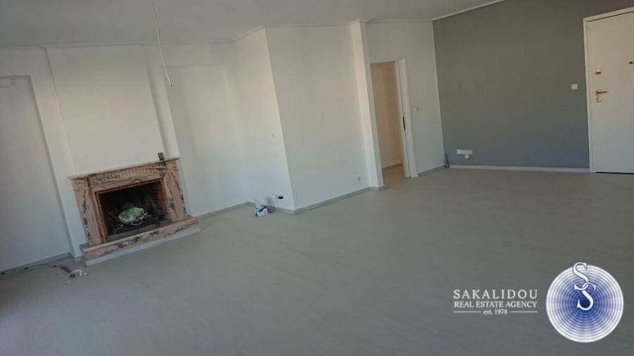 (For Sale) Residential Floor Apartment || Athens South/Glyfada - 168 Sq.m, 4 Bedrooms, 1.100.000€ 