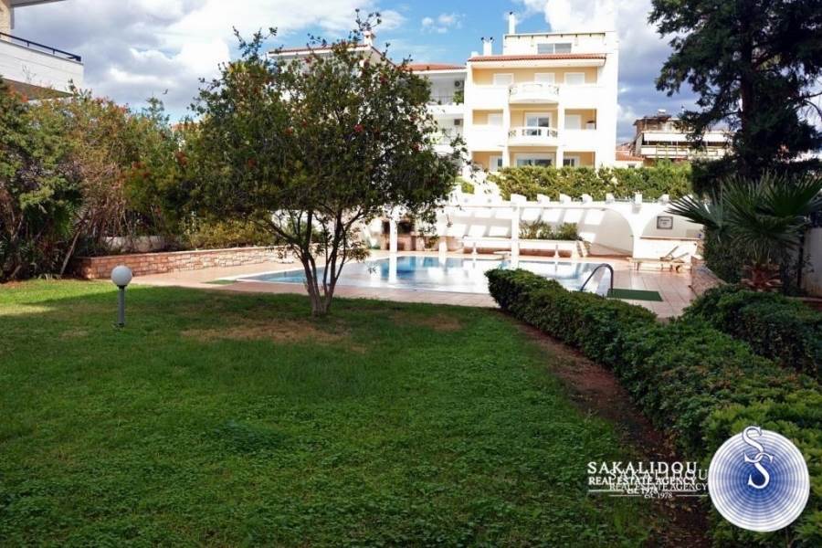 (For Sale) Residential Floor Apartment || East Attica/Voula - 110 Sq.m, 3 Bedrooms, 580.000€ 