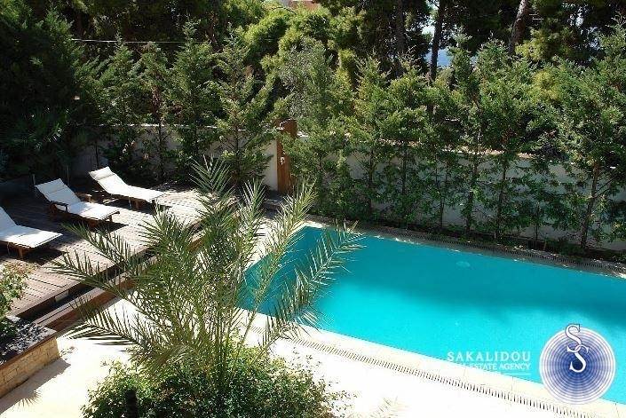 (For Sale) Residential Villa || East Attica/Saronida - 400 Sq.m, 4 Bedrooms, 1.500.000€ 