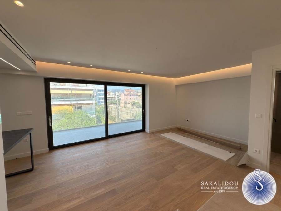 (For Sale) Residential Floor Apartment || East Attica/Voula - 77 Sq.m, 2 Bedrooms, 600.000€ 