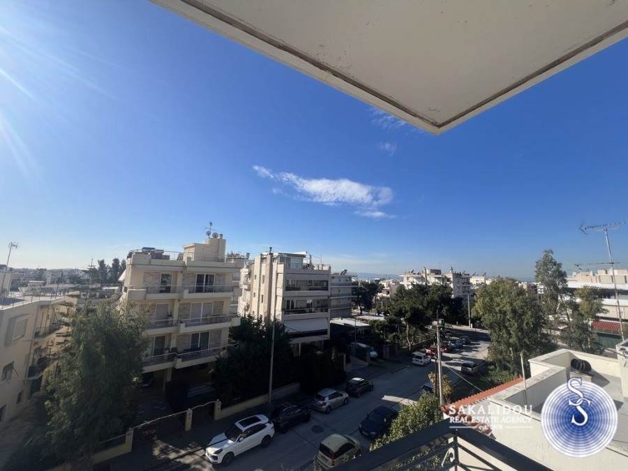 (For Sale) Residential Floor Apartment || Athens South/Glyfada - 133 Sq.m, 3 Bedrooms, 475.000€ 