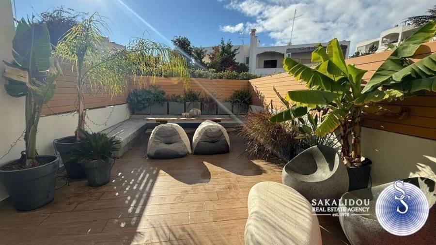 (For Sale) Residential Maisonette || East Attica/Voula - 240 Sq.m, 1.000.000€ 