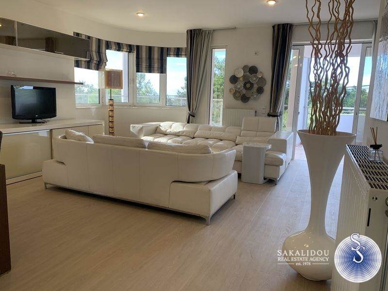 FURNISHED APARTMENT IN GLYFADA GOLF  