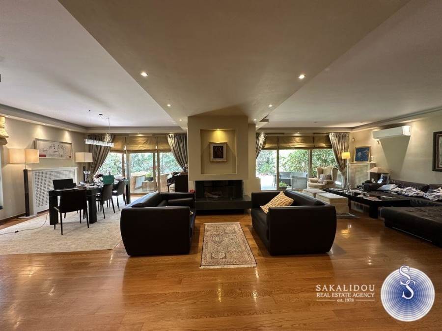 (For Sale) Residential Maisonette || Athens South/Glyfada - 330 Sq.m, 4 Bedrooms, 2.000.000€ 