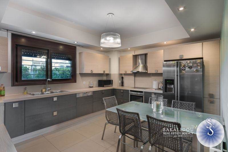 Vari-Varkiza, For Sale luxury fantastic maisonette on a corner plot 