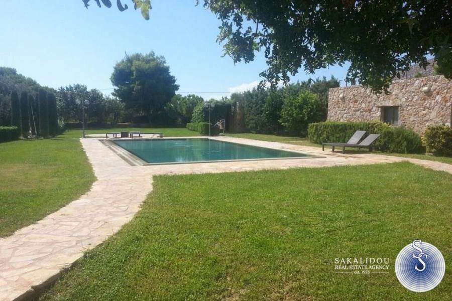 GROUND FLOOR NEWLY BUILT VILLA IN ANAVYSSOS 