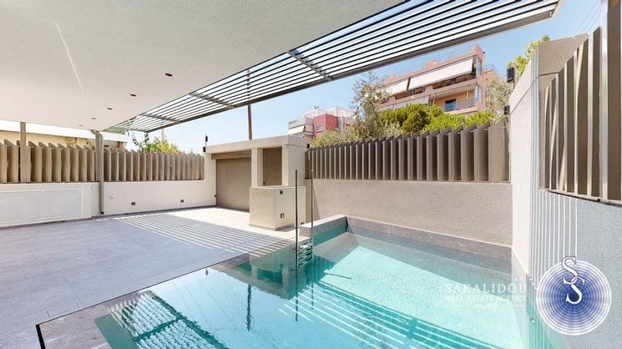 (For Sale) Residential Maisonette || Athens South/Glyfada - 251 Sq.m, 4 Bedrooms, 1.750.000€ 