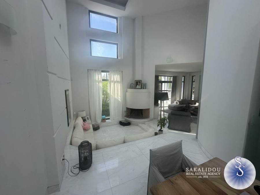 (For Sale) Residential Detached house || Athens South/Glyfada - 585 Sq.m, 6 Bedrooms, 1.500.000€ 
