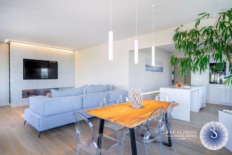 (For Sale) Residential Apartment || Athens South/Glyfada - 101 Sq.m, 2 Bedrooms, 610.000€ 