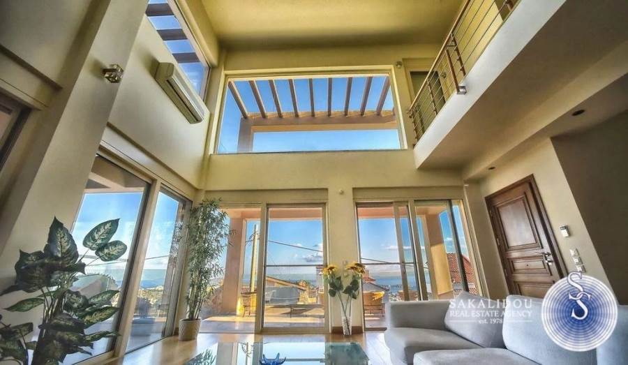 Luxury Maisonette of 470 sq.m. with Panoramic Unobstructed Sea View 