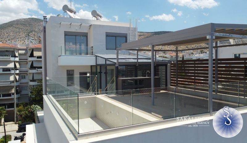 (Προς Πώληση) Κατοικία Μεζονέτα || Αθήνα Νότια/Γλυφάδα - 98 τ.μ, 2 Υ/Δ, 750.000€ 