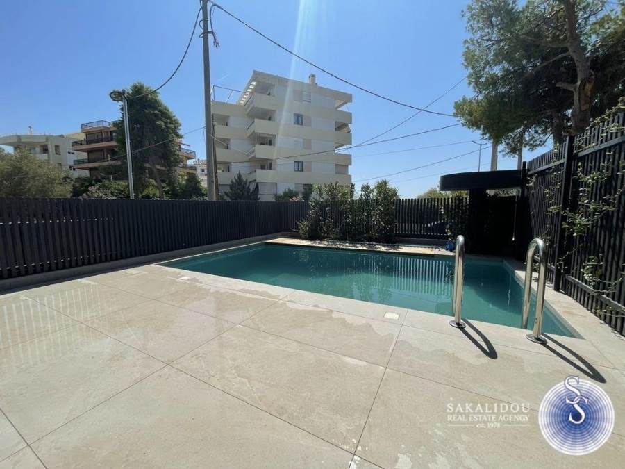 (For Sale) Residential Maisonette || East Attica/Voula - 175 Sq.m, 3 Bedrooms, 8.000€ 