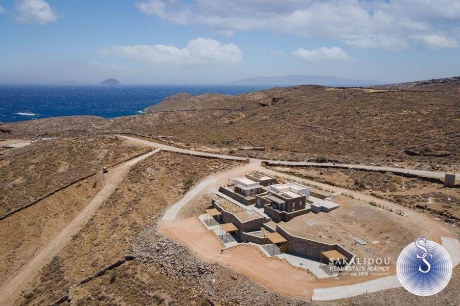 (For Sale) Commercial Hotel || Cyclades/Kythnos - 400 Sq.m, 1.950.000€ 