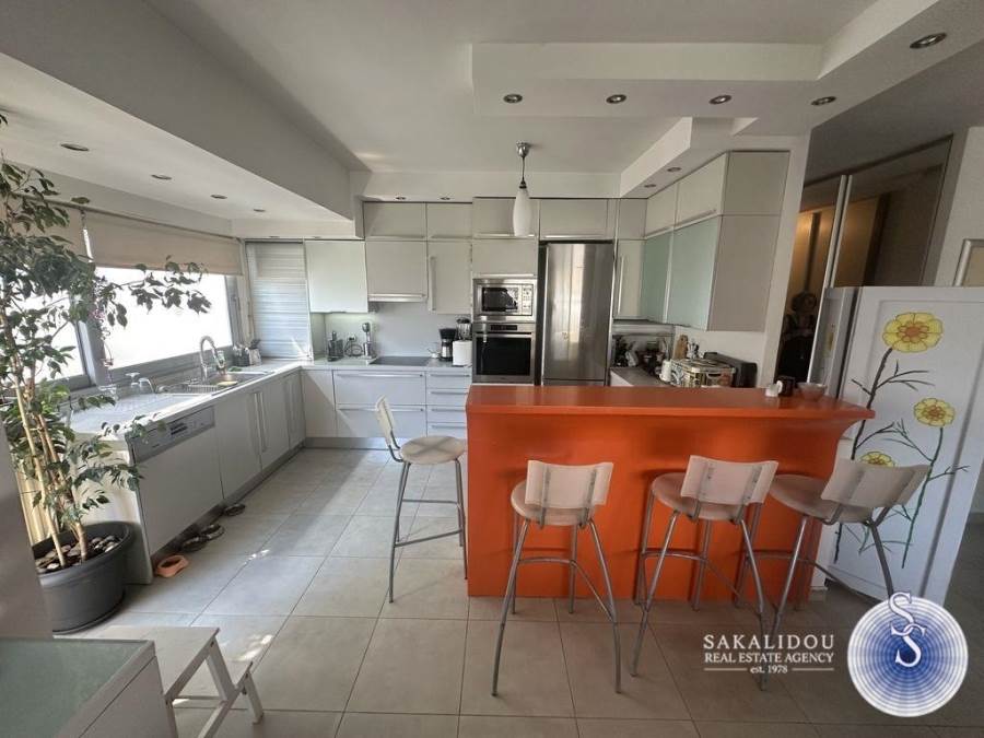 (For Sale) Residential Apartment || Athens South/Glyfada - 100 Sq.m, 2 Bedrooms, 540.000€ 