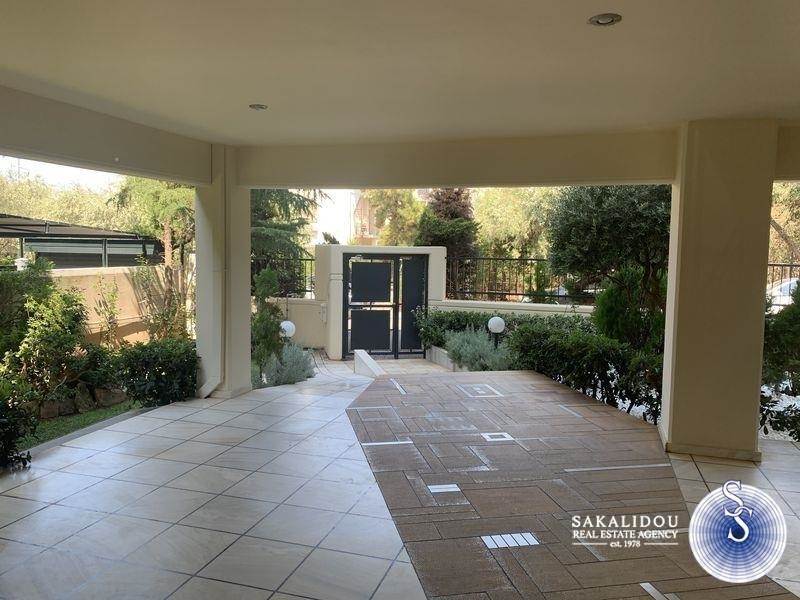 (For Sale) Residential Floor Apartment || East Attica/Voula - 149 Sq.m, 3 Bedrooms, 900.000€ 