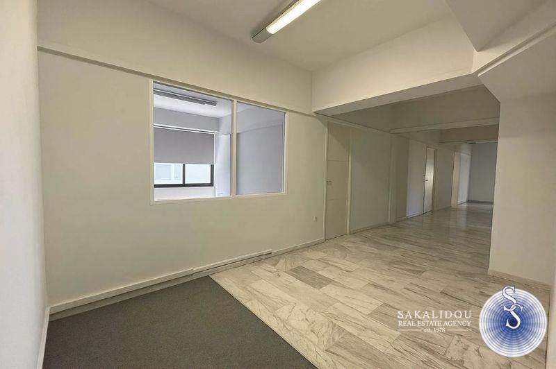 (Προς Ενοικίαση) Επαγγελματικός Χώρος Γραφείο || Αθήνα Νότια/Γλυφάδα - 206 τ.μ, 2.900€ 