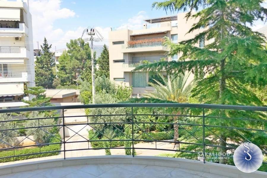 (For Rent) Residential Floor Apartment || Athens South/Glyfada - 185 Sq.m, 4 Bedrooms, 3.400€ 