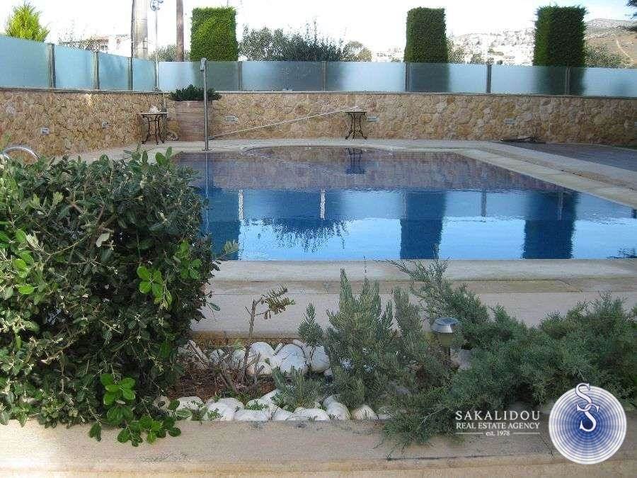 (For Sale) Residential Floor Apartment || East Attica/Voula - 170 Sq.m, 3 Bedrooms, 870.000€ 
