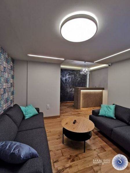 (For Rent) Commercial Office || Athens South/Glyfada - 102 Sq.m, 1.400€ 