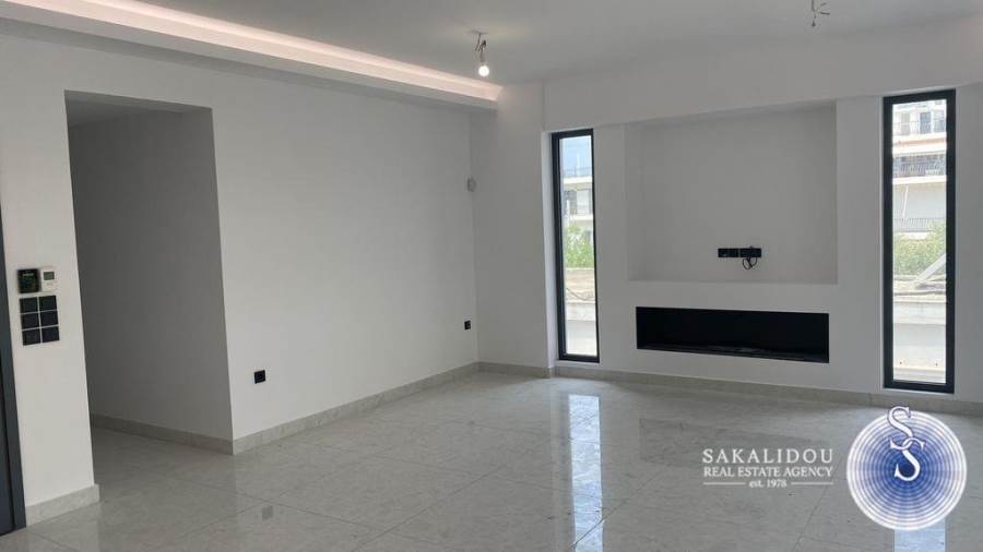 (For Rent) Residential Floor Apartment || Athens South/Glyfada - 108 Sq.m, 3 Bedrooms, 3.200€ 