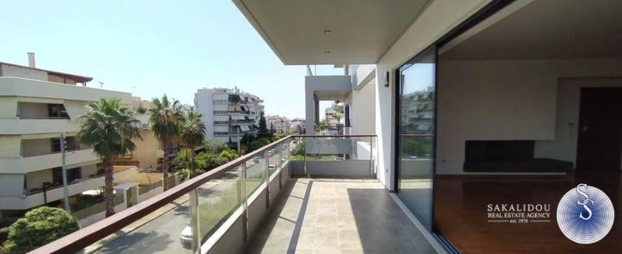 (For Sale) Residential Apartment || Athens South/Glyfada - 131 Sq.m, 3 Bedrooms, 890.000€ 