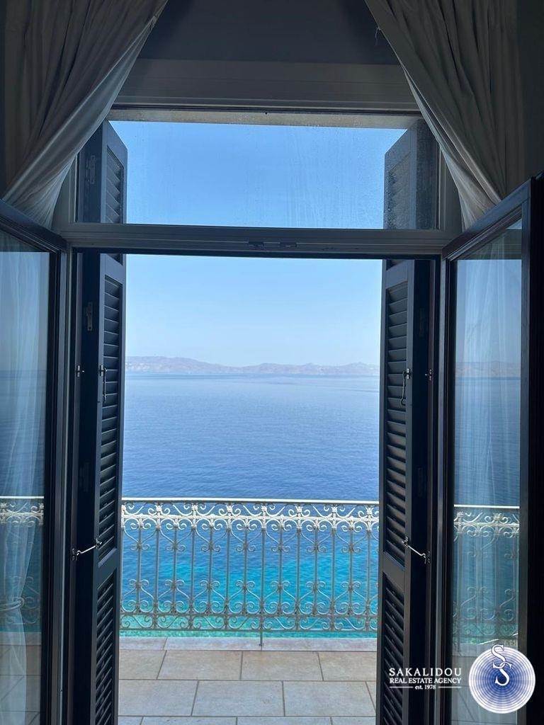 (For Sale) Residential Apartment || Cyclades/Syros-Ermoupoli - 58 Sq.m, 450.000€ 