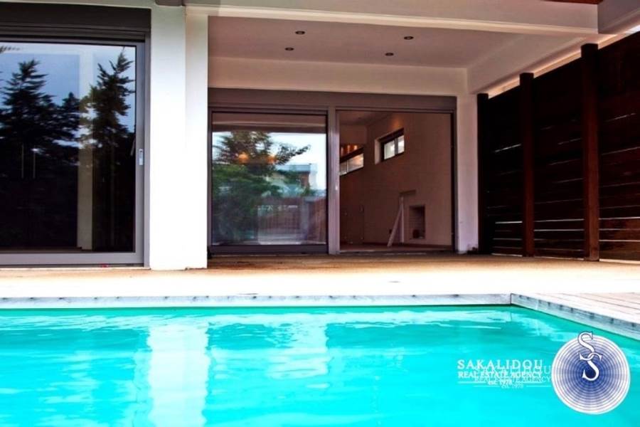 (Προς Ενοικίαση) Κατοικία Μεζονέτα || Αθήνα Νότια/Γλυφάδα - 227 τ.μ, 4 Υ/Δ, 5.300€ 