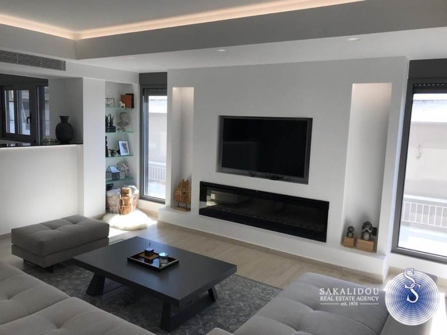 VOULA, INSTABUS SUPER MINIMAL FURNISHED SMARTHOME ! 