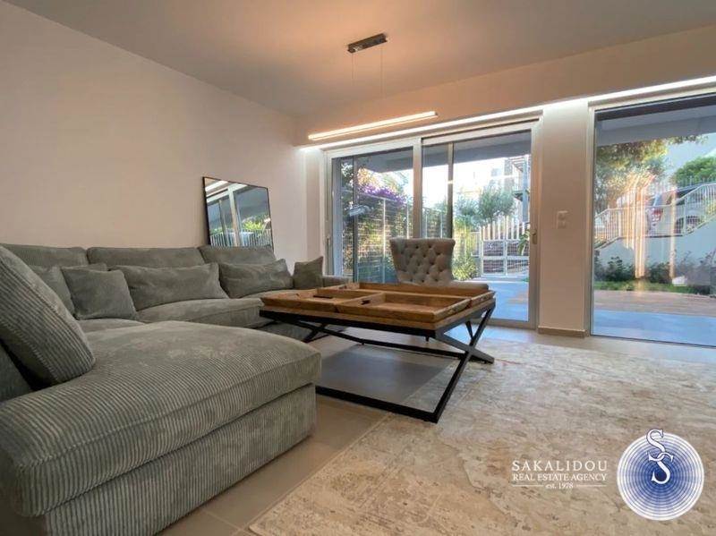 (For Rent) Residential Apartment || East Attica/Vouliagmeni - 110 Sq.m, 3 Bedrooms, 2.800€ 