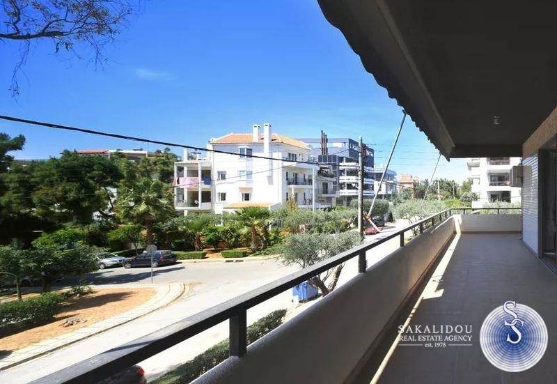 (For Rent) Residential Floor Apartment || Athens South/Glyfada - 100 Sq.m, 2 Bedrooms, 1.600€ 