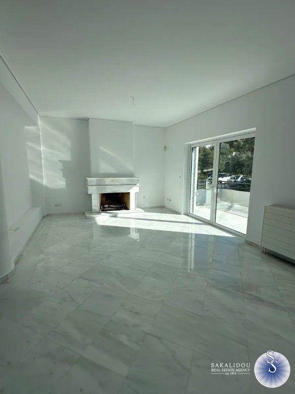 (For Sale) Residential Detached house || East Attica/Voula - 400 Sq.m, 6 Bedrooms, 1.700.000€ 