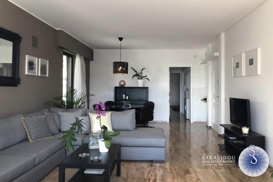 ΠΛΗΡΩΣ ΕΠΙΠΛΩΜΕΝΟ ΚΑΙ ΕΞΟΠΛΙΣΜΕΝΟ ΔΙΑΜΕΡΙΣΜΑ ΣΤΗΝ ΚΑΤΩ ΓΛΥΦΑΔΑ  