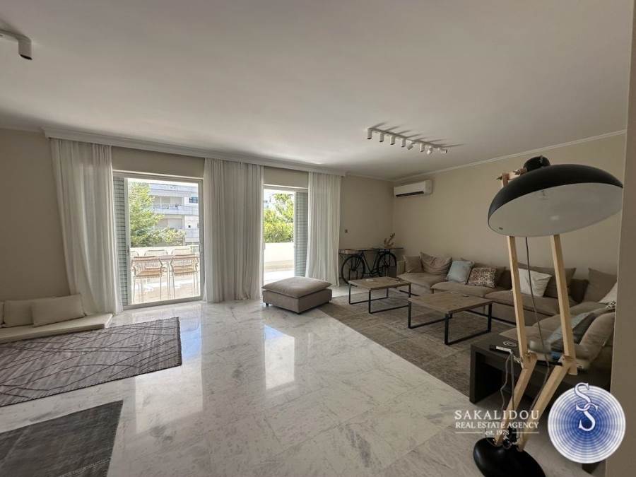 (Προς Ενοικίαση) Κατοικία Οροφοδιαμέρισμα || Αθήνα Νότια/Γλυφάδα - 150 τ.μ, 4 Υ/Δ, 3.900€ 