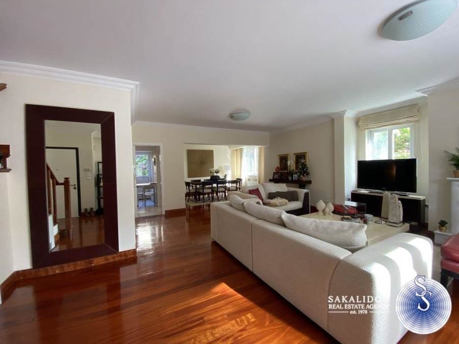 MAISONETTE FOR RENT IN VOULA PIGADAKIA  